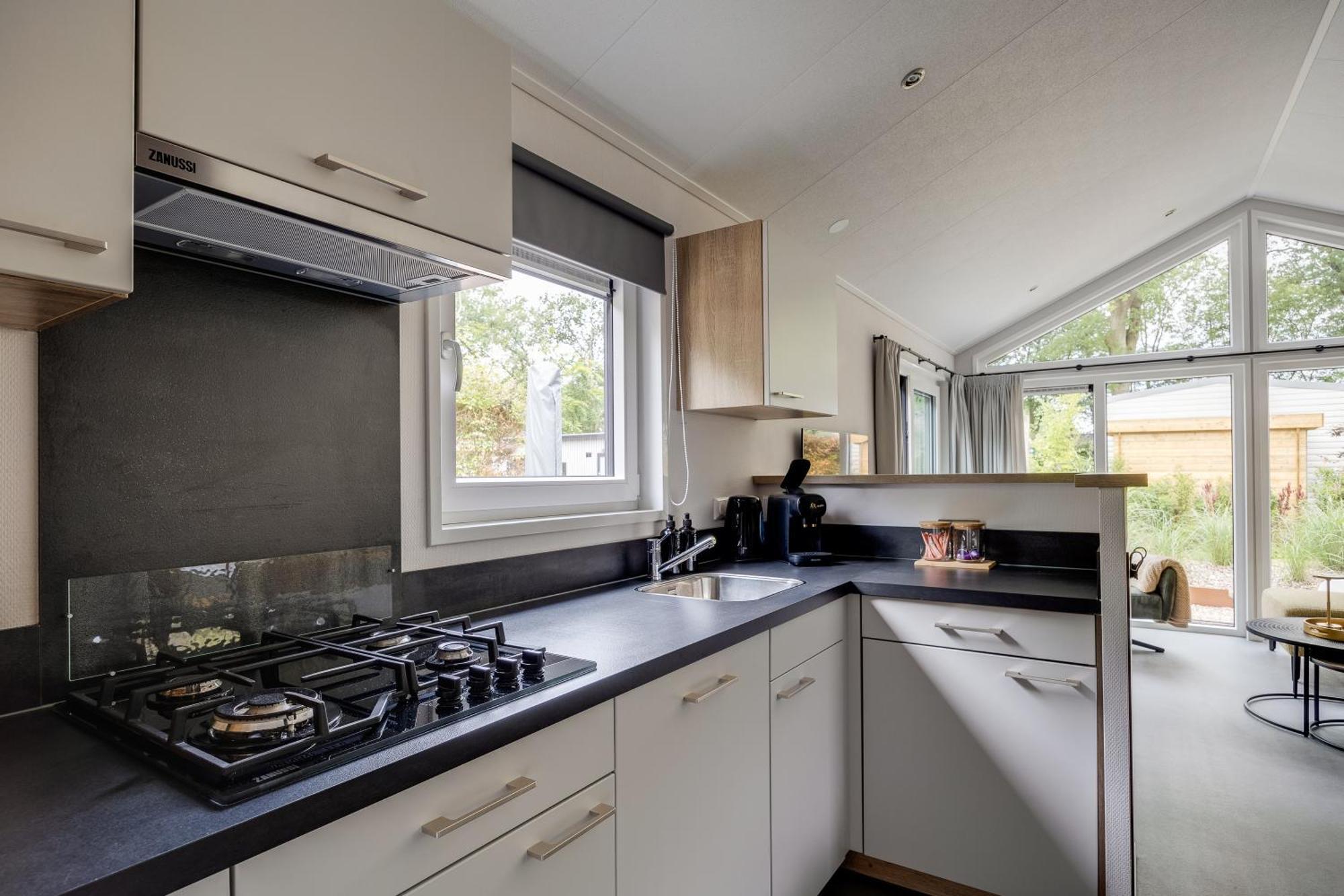 Modern Ingericht Chalet Op Groen Park Op De Veluwe 伊皮 外观 照片