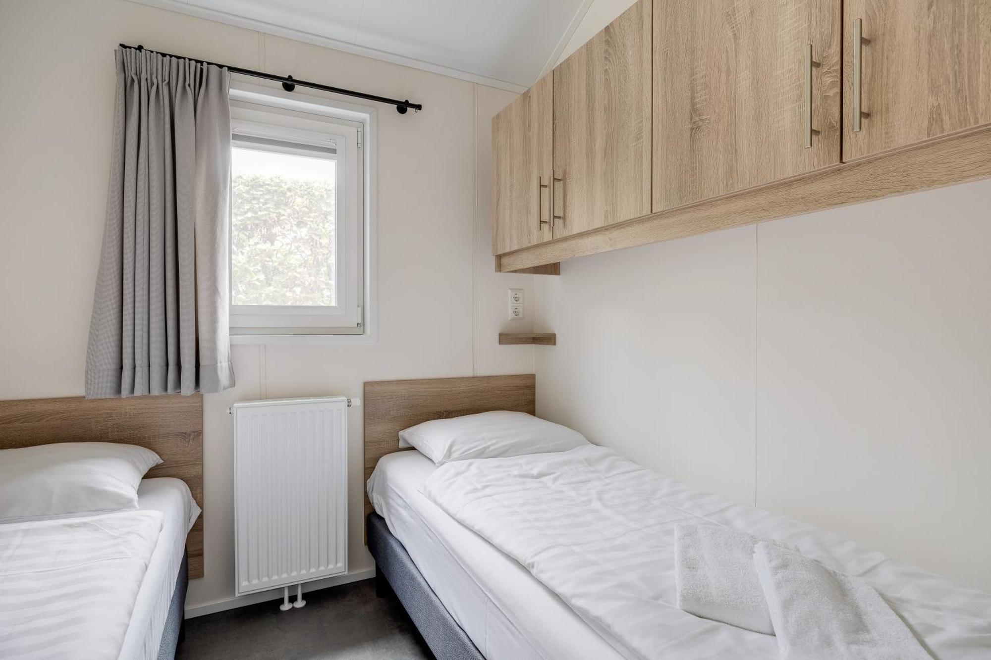 Modern Ingericht Chalet Op Groen Park Op De Veluwe 伊皮 外观 照片